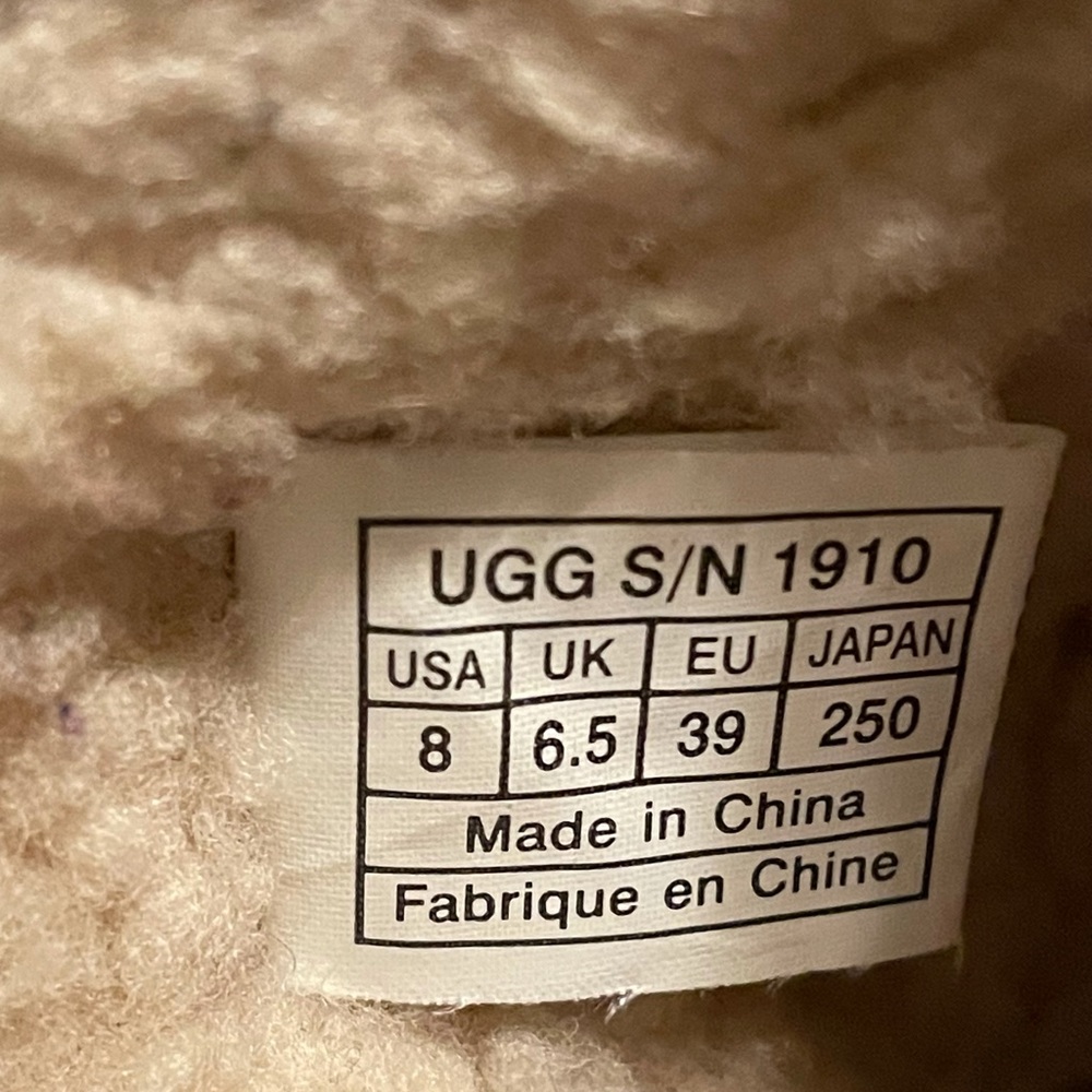 Ugg tan mules clogs 8 - Picture 11 of 11